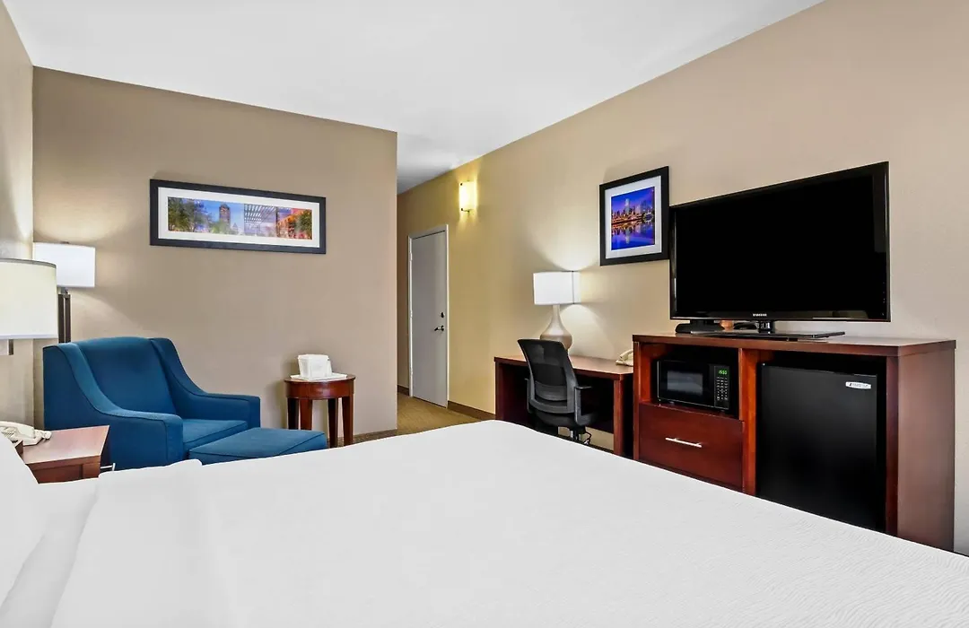 Quality Suites Irving-Las Colinas-1